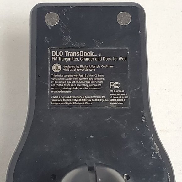 DLO Transdock Classic For Ipod FM Transmitter, Charger and Dock - Picture 4 of 4